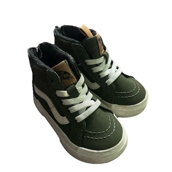 Vans Other - Vans Toddler Green High Top Sneakers Size 4